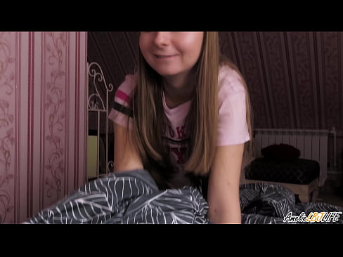 ❤️ Blondinė giliai čiulpia savo BFF ir gauna spermos į burną ️❌ Dulkinimo video prie lt.pornhills-com.ru ❌️